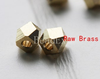 30 Pieces / Faceted Spacer / Faceted Round / Raw Brass / 4mm (C1701//P279)