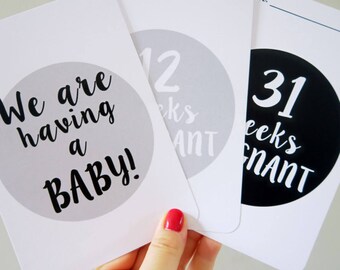 Monochrome Pregnancy Milestone Cards. Neutral Monchrome Design. Celebrate your pregnancy milestone moments. Perfect Mum to Be Gift.