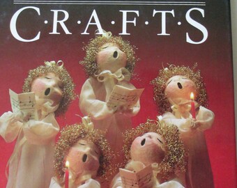 Diy Glorious Christmas crafts Hardbound Craft Book 149 pages used good condition