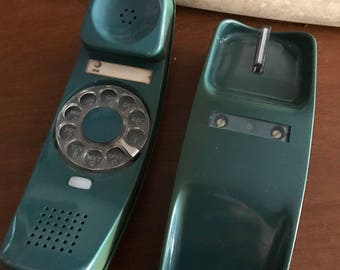 Vintage Slim Rotary Telephone