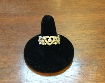14K yellow gold heart shaped tri-band diamond ring. Size 7.5