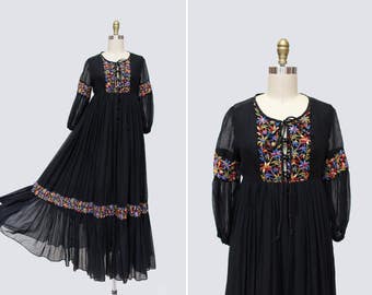 1970s Hope Springs Eternal Dress { XS } Vintage 70s Embroidered Floral Maxi Dress