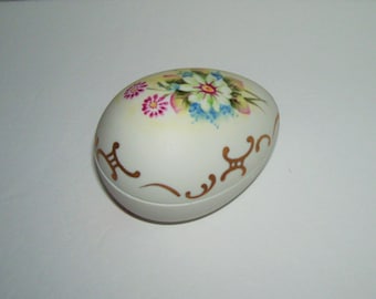 Vintage Lefton China Flower Egg Small Trinket Box 7519