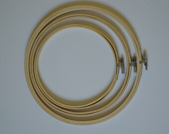 Circle embroidery hoop in wood frames for embroidery, set of 4