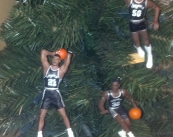 David Robinson or Sean Elliott or Tim Duncan San Antonio Spurs basketball Christmas sports ornament
