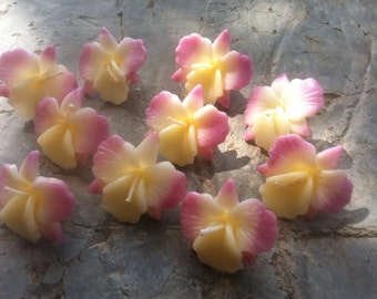 30x small Orchid floating candles 3.5cm size