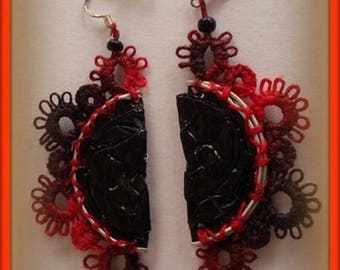 Earrings / red/black/handmade jewelry /dentelle jewelry/tatting lace/Earrings by hand