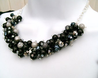 Black Grey Beaded Necklace, Black Bridesmaid Jewelry, Cluster Necklace, Chunky Necklace, Bridesmaid Necklace, Black Jewelry, Sparkly Jewelry