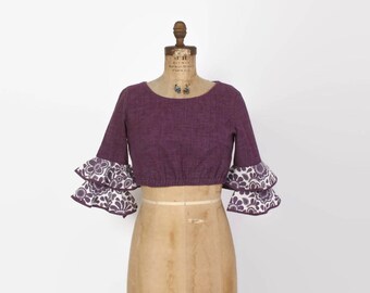 Vintage 70s CROP TOP / 1970s Ruffled Sleeve Plum Purple Blouse