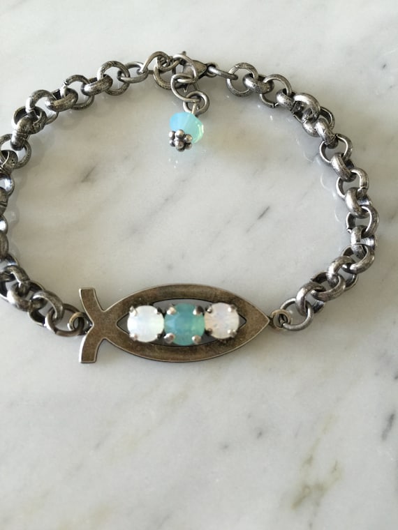 Fish Symbol Opal Crystal Woman's Bracelet