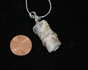 Moonstone pendant in Sterling silver