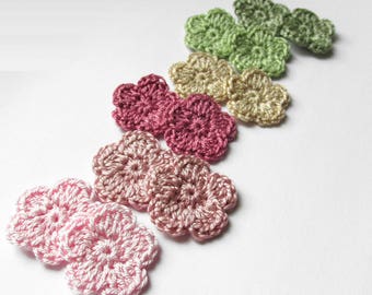 Tiny flower appliques, 12 pc., 0.8 inches, crocheted, green pink mix