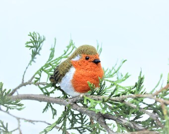 Needle Felted Bird Needle Felted Robin Needle Felted Animal Robin Ornament Bird Ornament Robin Keychain Bird Bag Charm Miniature Robin Gift
