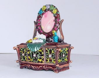 Vintage Jewelry Box Enamelled Jewelry Box Metal Jewelry Box Small Jewelry Box Mother’s Day, gift for her, gift, decor