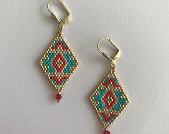 Americans tones diamond earrings