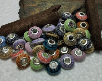 95 Mixed Saucer Acrylic Euro Beads