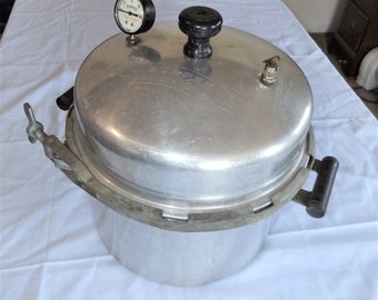 Vintage Burpee Aristocrat Pressure Cooker Canner Model AR25, holds 7 qt. or 9 pt. jars