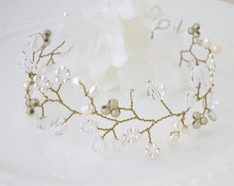Bridal hair vine, Gold wire hair vine, Swarovski pearl and crystal hairpiece, Beaded hair wrap, Wedding halo, Gold bridal hair accessory
