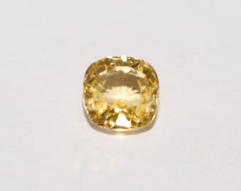Natural Yellow Sapphire | Cushion Cut |