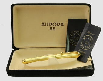 Vintage fountain pen Aurora 88 14K gold nib