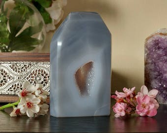 Agate Druzy Tower / Agate Druzy Point