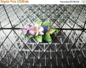 ON SALE Vintage 1940s Porcelain Hand Painted Floral Pin 51716