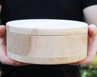 200 mm - Round unfinished wooden box - with cover - natural, eco friendly - 200 mm diameter - B1.024-200