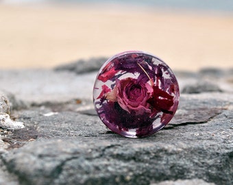 ear plugs, Red Rose Ear Gauges, Botanical Ear Plugs, Flower Stretchers, Ear Weights, Romantic Plugs, Rose Gauges, botanical ear plugs