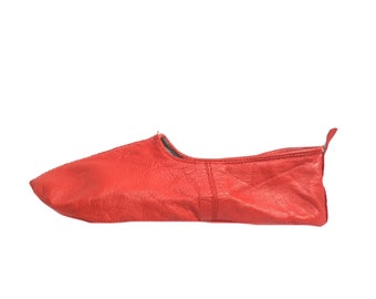 Red leather flats, leather slippers, house shoes, gift for her,leather travel shoes, tabi socks ,ballet flats,loafers,