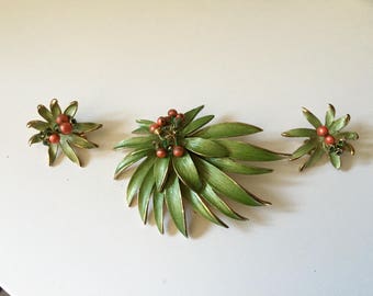 Vintage Kramer Brooch and Earrings Set