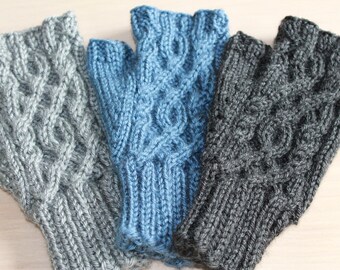 Women’s knit fingerless gloves with circular cable