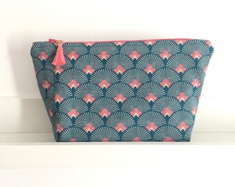 Toiletry bag / makeup bag
