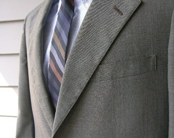 vintage 1960's - 1970's Brooks Brothers Men's sportcoat. Like new...Olive brown sharkskin. Warm weather wear. 38 Long