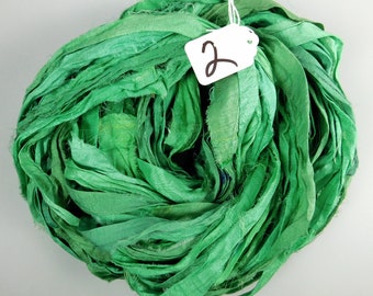 Silk Sari Ribbon, Sari silk ribbon, Emerald green sari ribbon, silk ribbon, rug supply, knitting supply, rag ribbon, crochet supply
