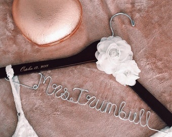 Personalized Wedding hanger, custom wire hanger, bridal hanger, bride gift, bridesmaids gift, custom hanger, wire hanger, wedding hanger