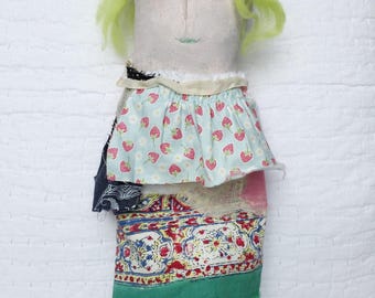Primitive Ragdoll - Painted Prim Doll - Womens Gift Doll - Primitive Folk Doll - Gift for Her - Soft Sculpture Doll - Prim Doll