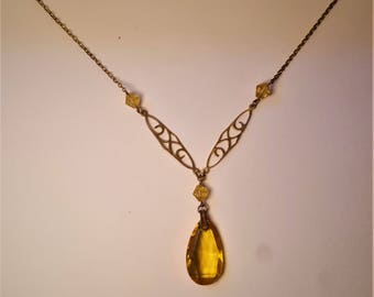 Yellow Paste Necklace