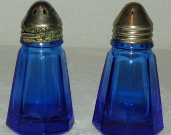 Vintage Hazel Atlas Cobalt Blue Salt and Pepper Shakers