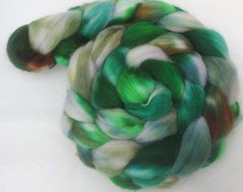 Wooly Onder #2 - handdyed merino-top 3.5 oz