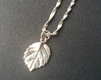 Sterling Silver Leaf Necklace, leaf jewelry, nature necklace, leaf charm, leaf pendant, dainty necklace, everyday necklace, silver leaf