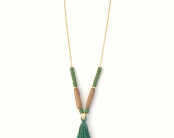 Green tassel necklace, long gold green necklace, green boho necklace, nulika
