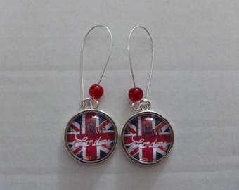 pretty Stud Earrings cabochon I love London