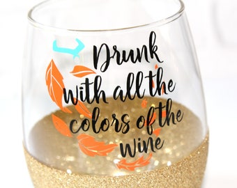 Pocahontas Glitter Wine Glass / Disney Bachelorette Party / Disney Bridesmaid Gifts / Disney Wine Glass / Pocahontas Cosplay / Funny Gift