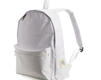 40% off-SMART Backpack (White) 36->21.6
