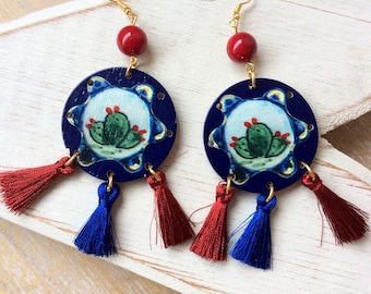 Earrings with prickly Pear