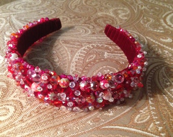 Bezel made of beads. Red.