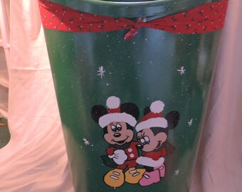 Christmas mickey and minnie kitchen trash/garbage can PERSONALIZED FREE!!