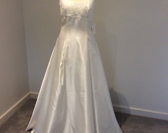 Vintage 1990's ivory wedding gown