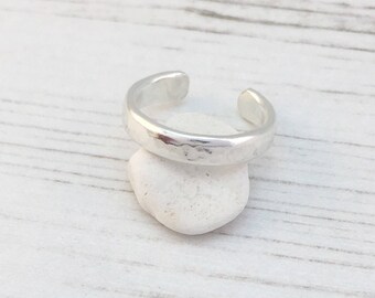 Silver Toe Ring, Sterling Silver Toe Ring, Hammered Silver Toe Ring, Summer fashion, Body Jewellery, Boho Jewellery, Adjustable Silver Ring,