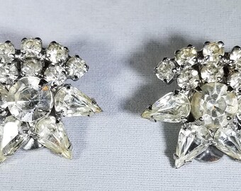 Vintage-Silver-Rhinestone-Earrings-Clip On's-Earrings-Jewelry-Accessories
